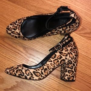 WHBM adorable fur cheetah heel!!